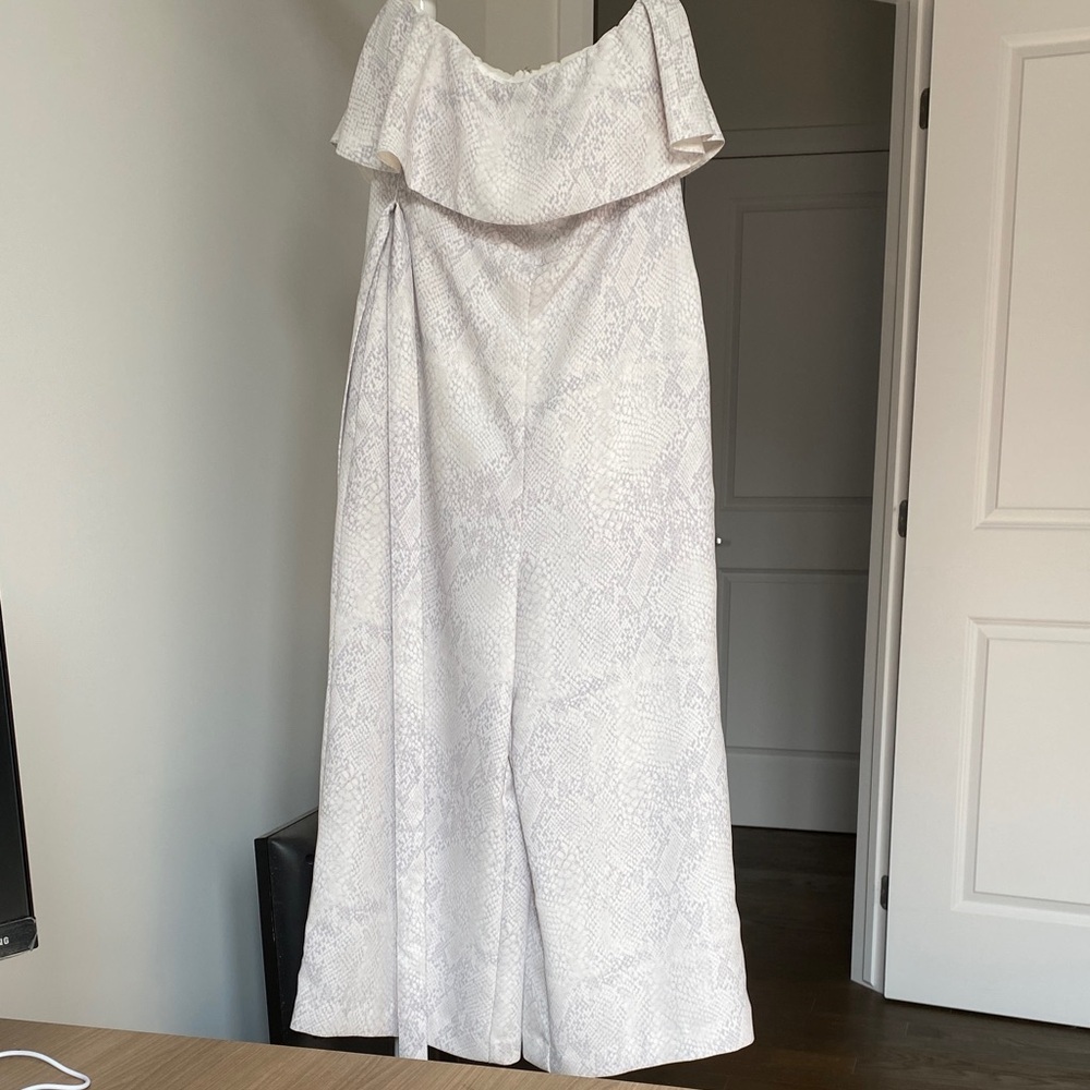 Aritzia Babaton flutter strapless ruffle sash tie jumpsuit wide legs cropped